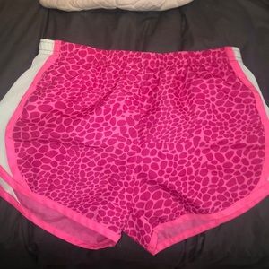 Athletic shorts   size L/G (10-12)